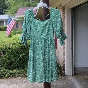 NWOT Easel Floral Green Babydoll Dress